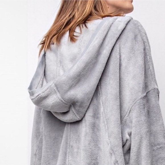 Velour Pullover Kangaroo Pocket Oversized Sweatshirt Hoodie Dove Gray NWT - Picture 6 of 16